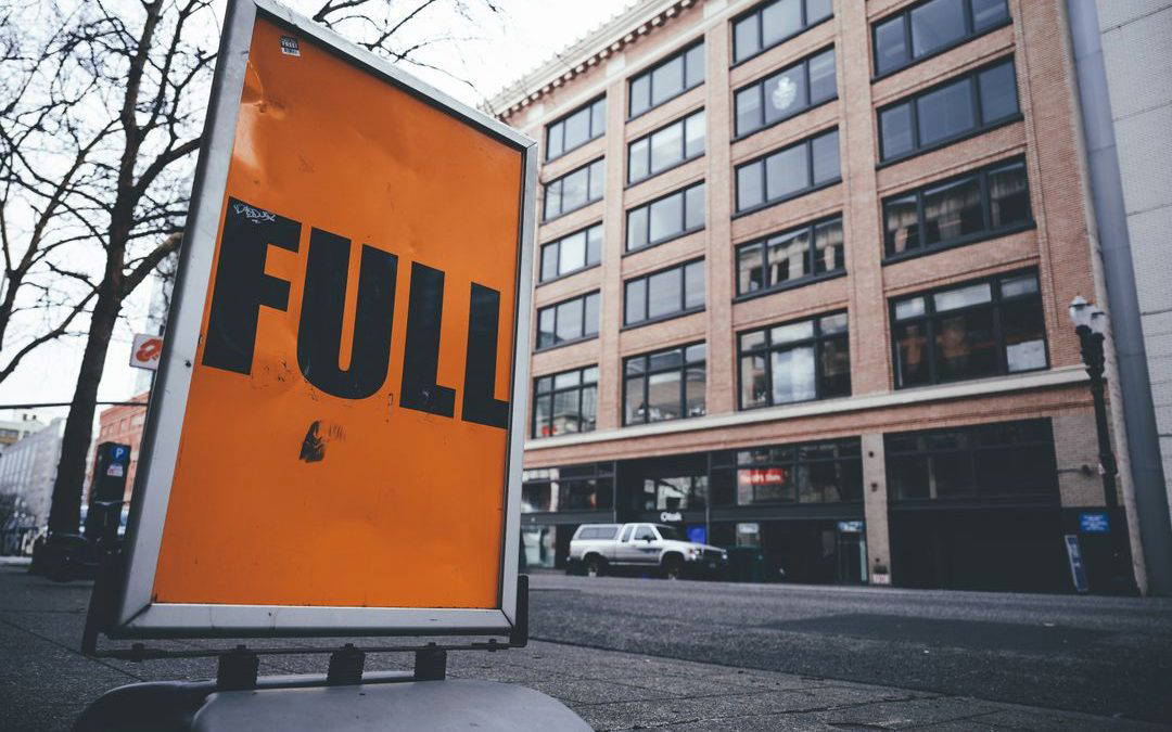 How Do I Choose the Right Material? The No-Jargon Guide to Large Format Substrates