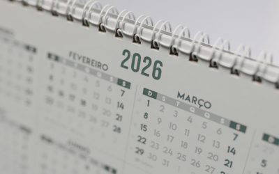 How Custom Corporate Calendars Keep Your Brand on Clients’ Desks for 365 Days